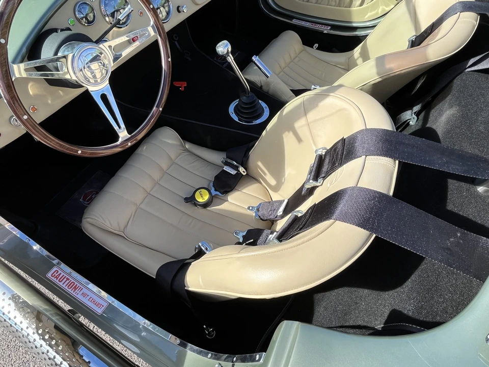 Shelby Cobra Replica - Image 27 of 31