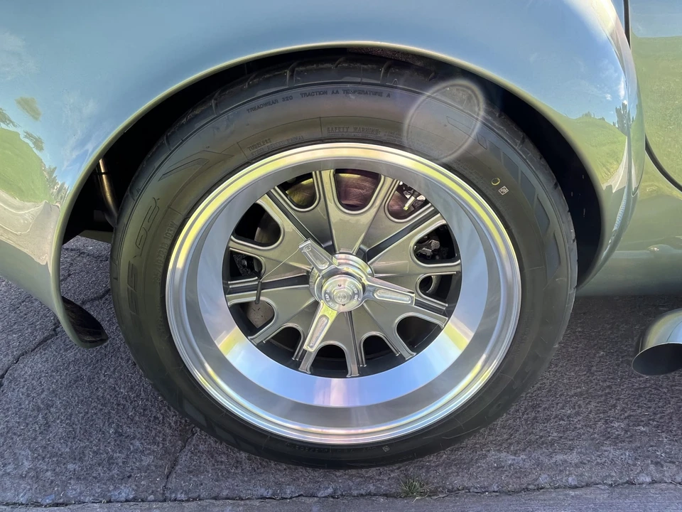 Shelby Cobra Replica - Image 17 of 31