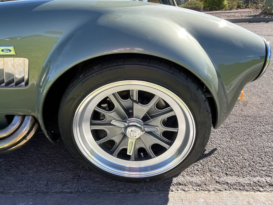 Shelby Cobra Replica - Image 18 of 31