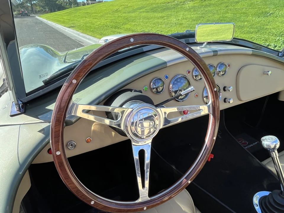Shelby Cobra Replica - Image 23 of 31