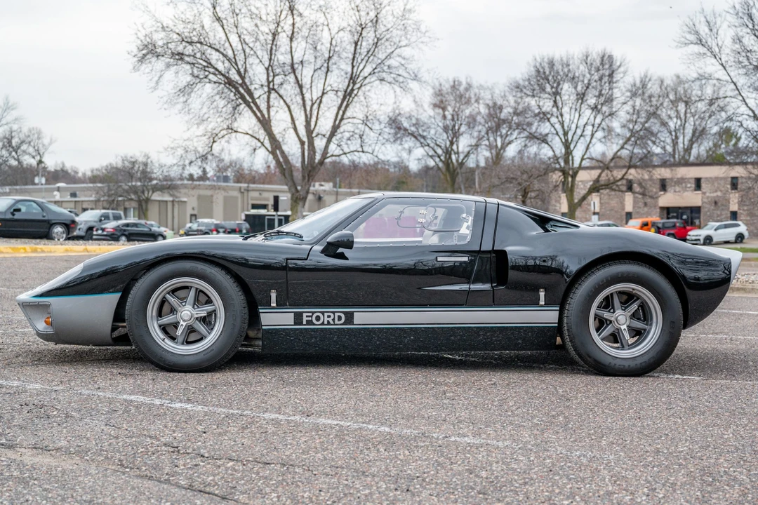 Ford Replica - Image 10 of 31