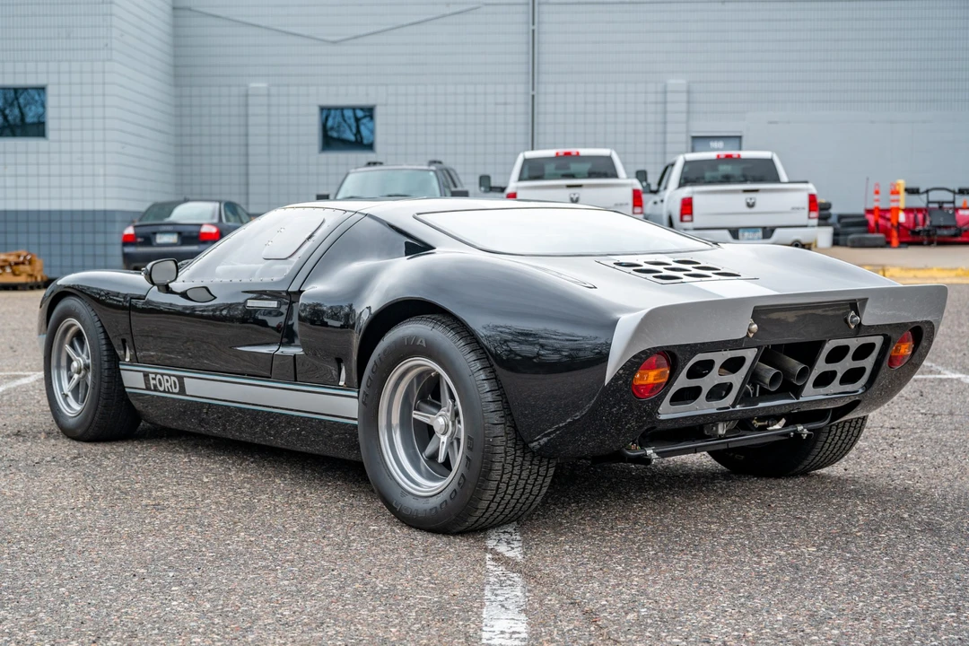 Ford Replica - Image 14 of 31