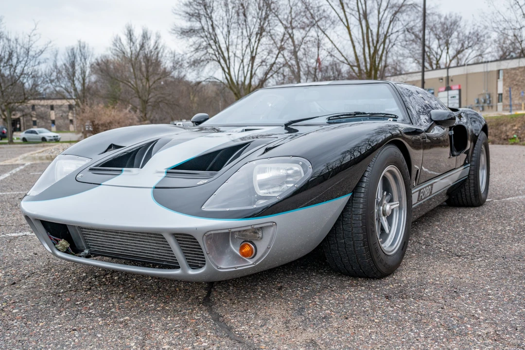 Ford Replica - Image 4 of 31