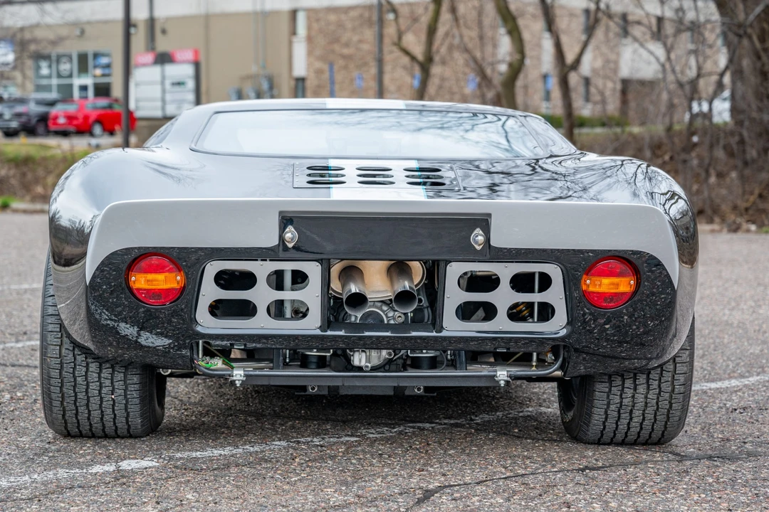 Ford Replica - Image 15 of 31