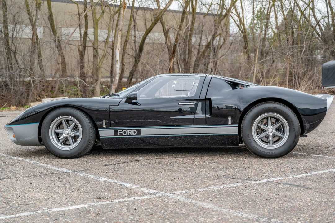 Ford Replica - Image 11 of 31