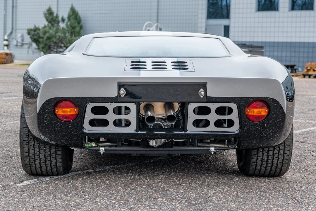 Ford Replica - Image 17 of 31