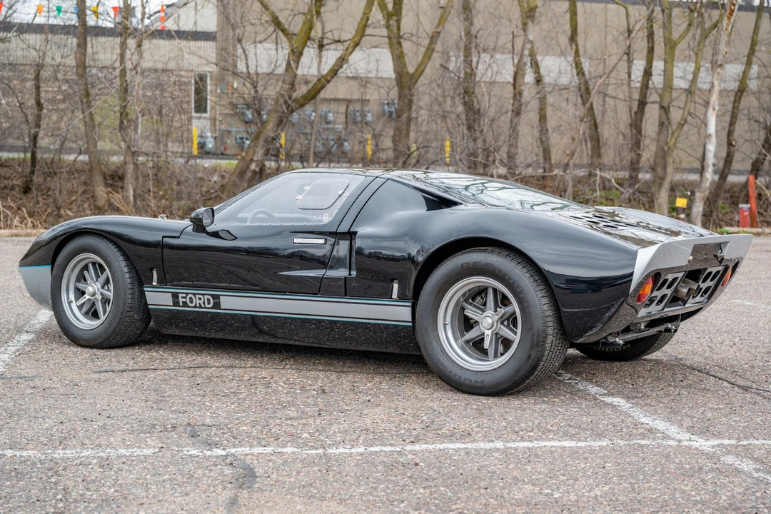 Ford Replica - Image 13 of 31