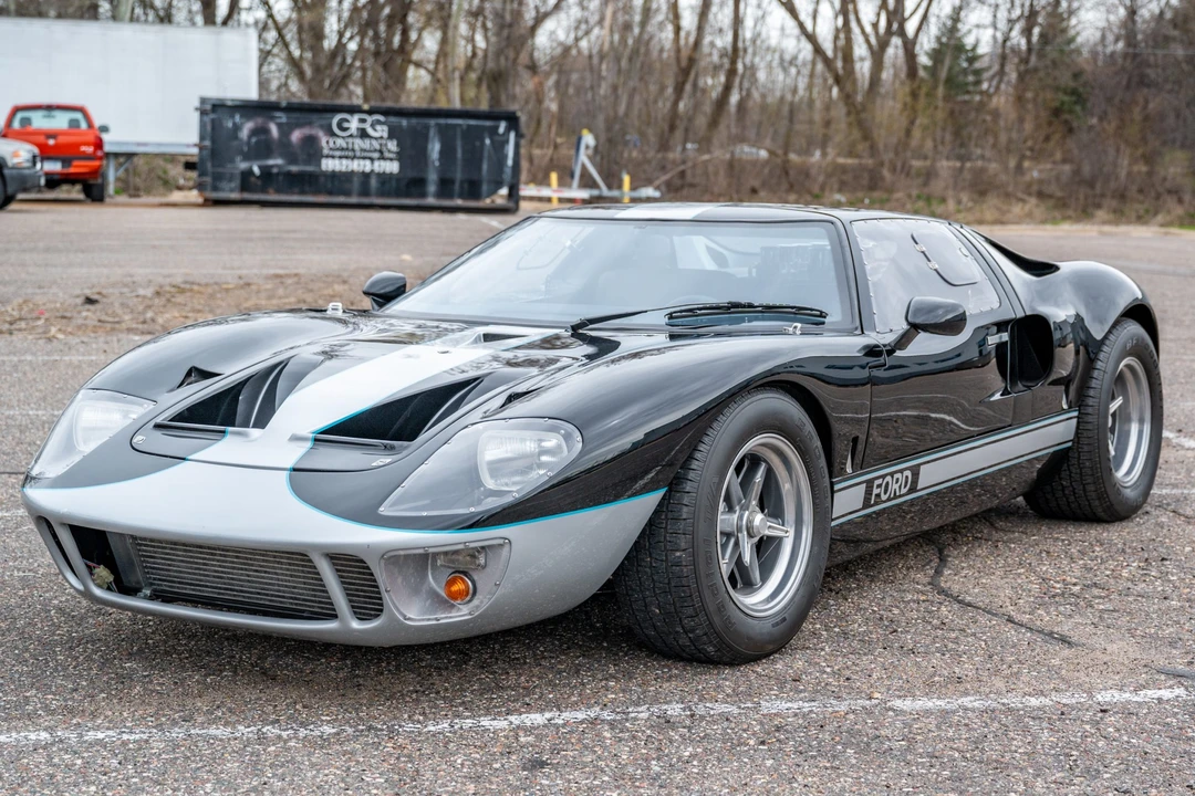 Ford Replica - Image 8 of 31