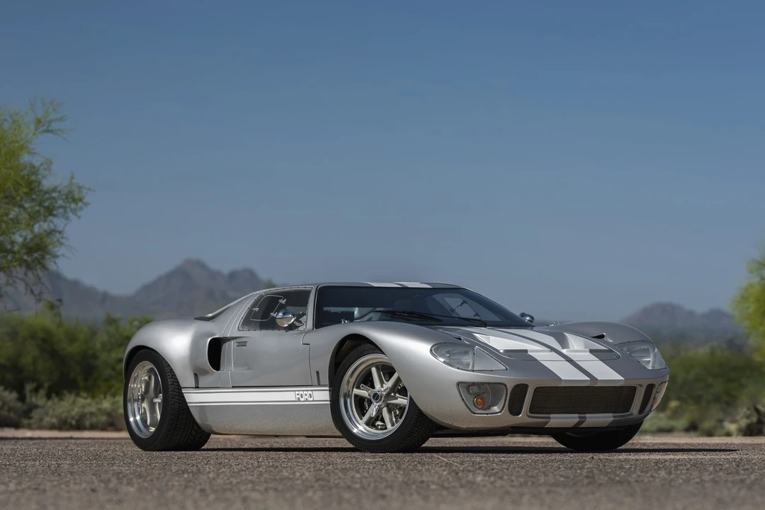Ford Replica - Image 3 of 31