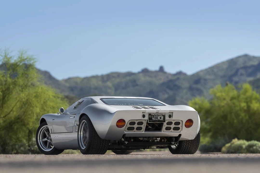 Ford Replica - Image 16 of 31