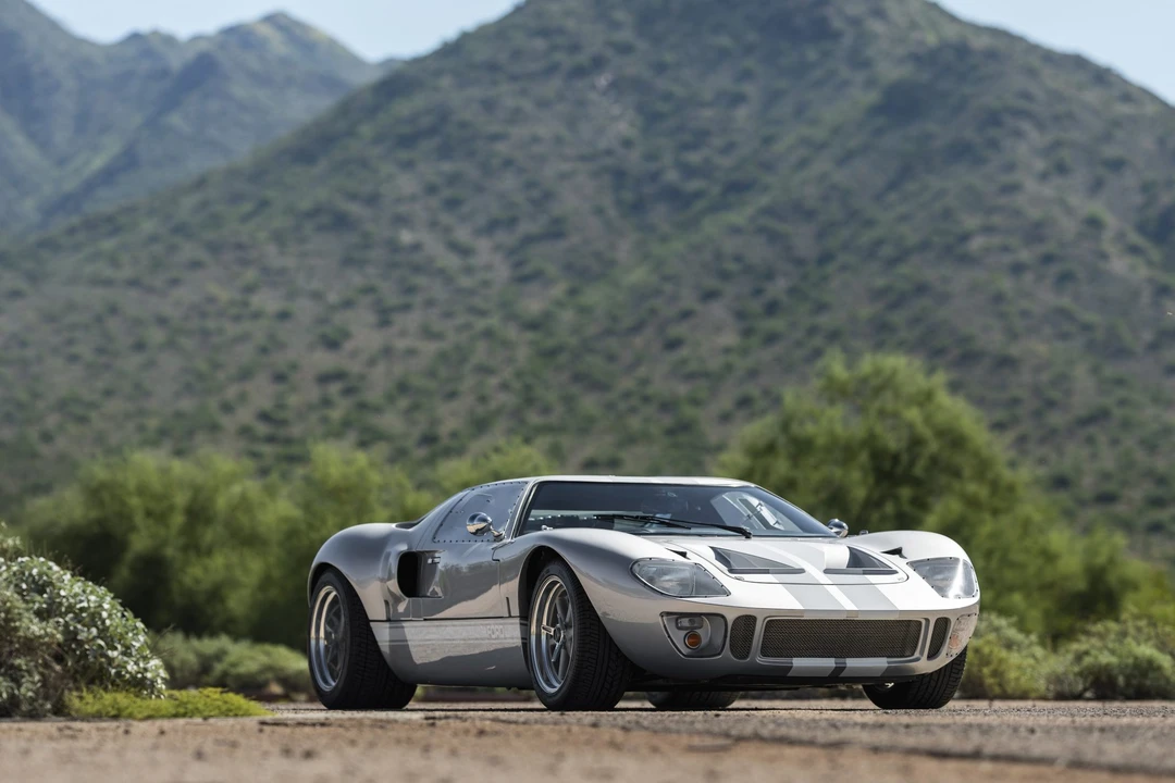 Ford Replica - Image 5 of 31