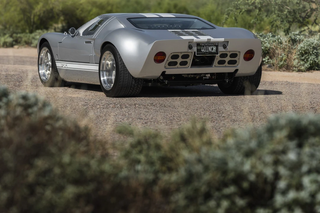 Ford Replica - Image 15 of 31