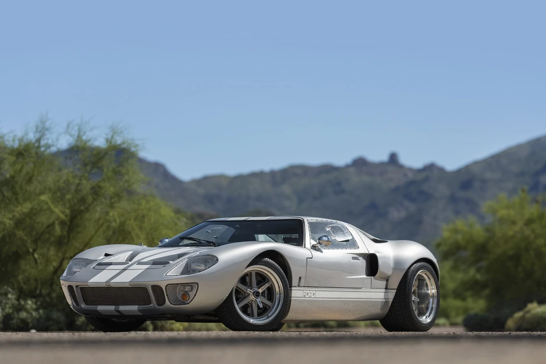 Ford Replica - Image 11 of 31