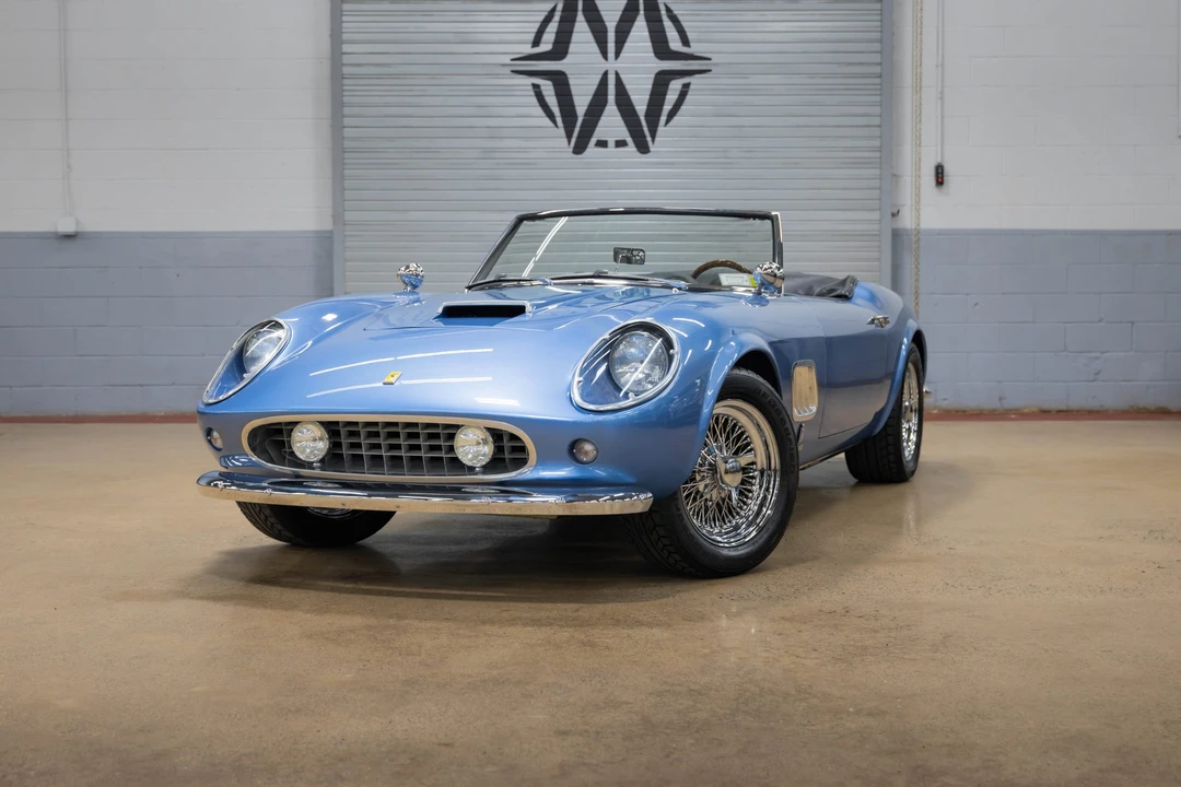 Fiat 124 Sport Spider - Image 6 of 31