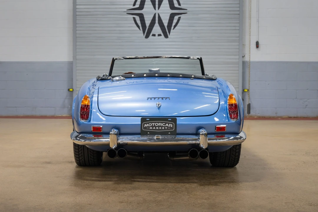 Fiat 124 Sport Spider - Image 14 of 31