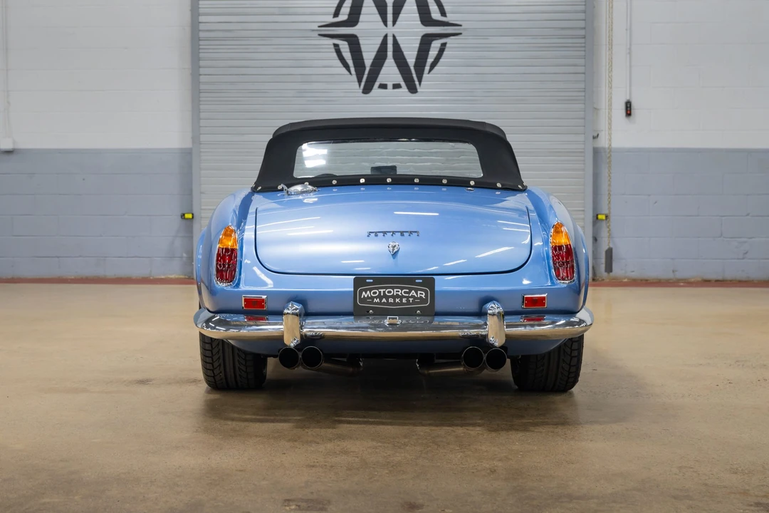 Fiat 124 Sport Spider - Image 15 of 31