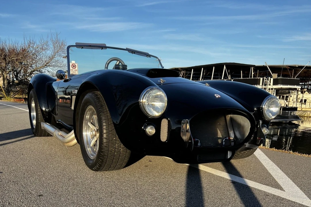 Shelby Cobra Replica - Image 20 of 31