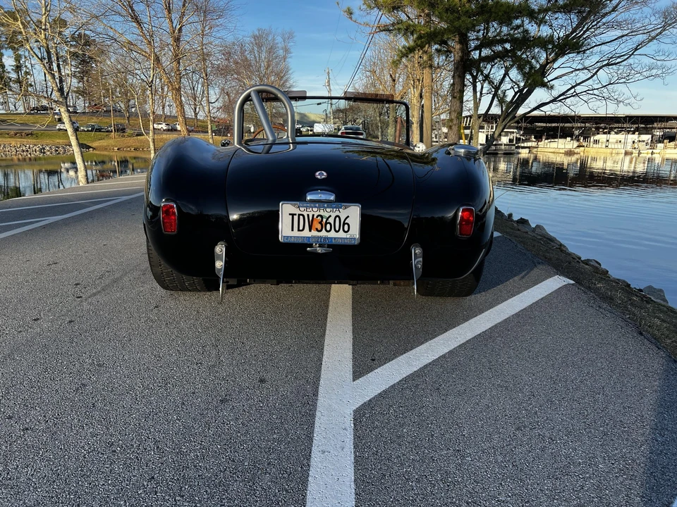 Shelby Cobra Replica - Image 9 of 31