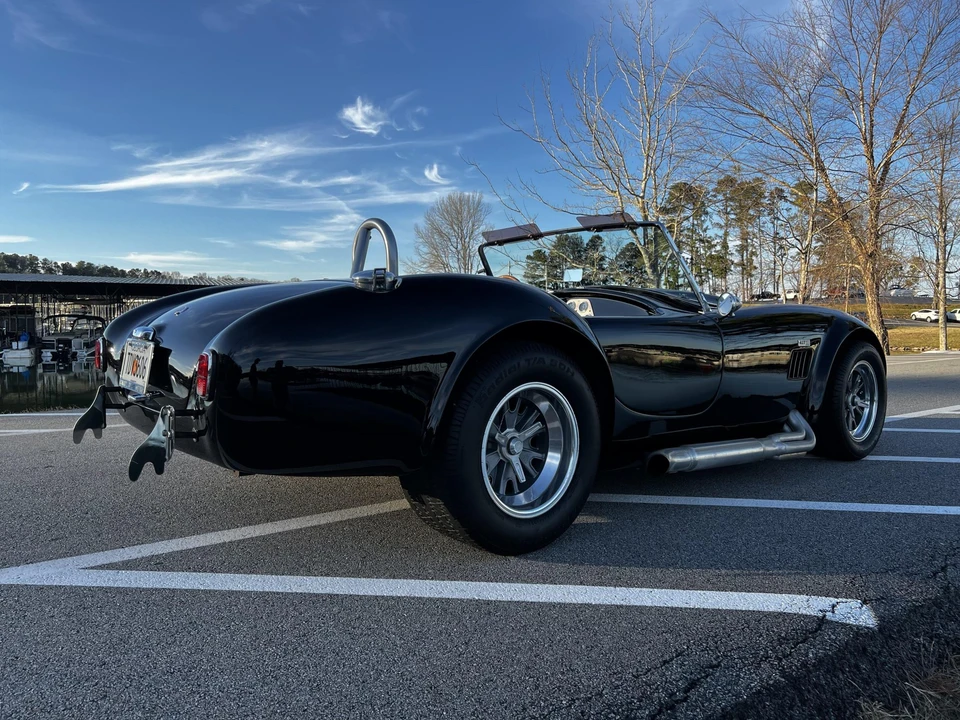 Shelby Cobra Replica - Image 11 of 31