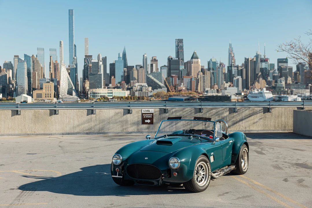 Shelby Cobra Replica - Image 4 of 31