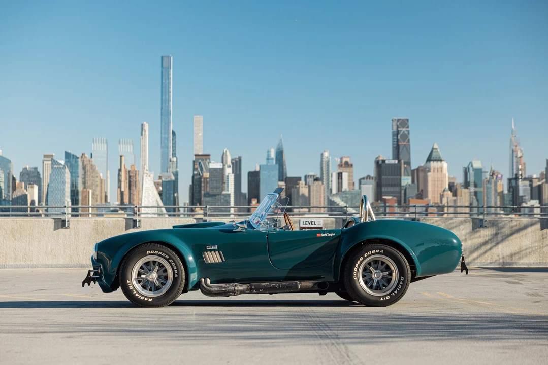 Shelby Cobra Replica - Image 8 of 31