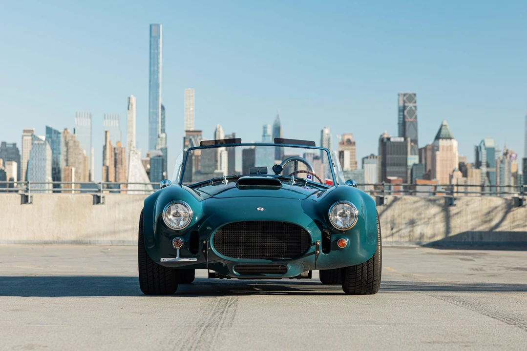 Shelby Cobra Replica - Image 2 of 31