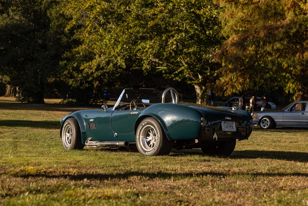 Shelby Cobra Replica - Image 22 of 31