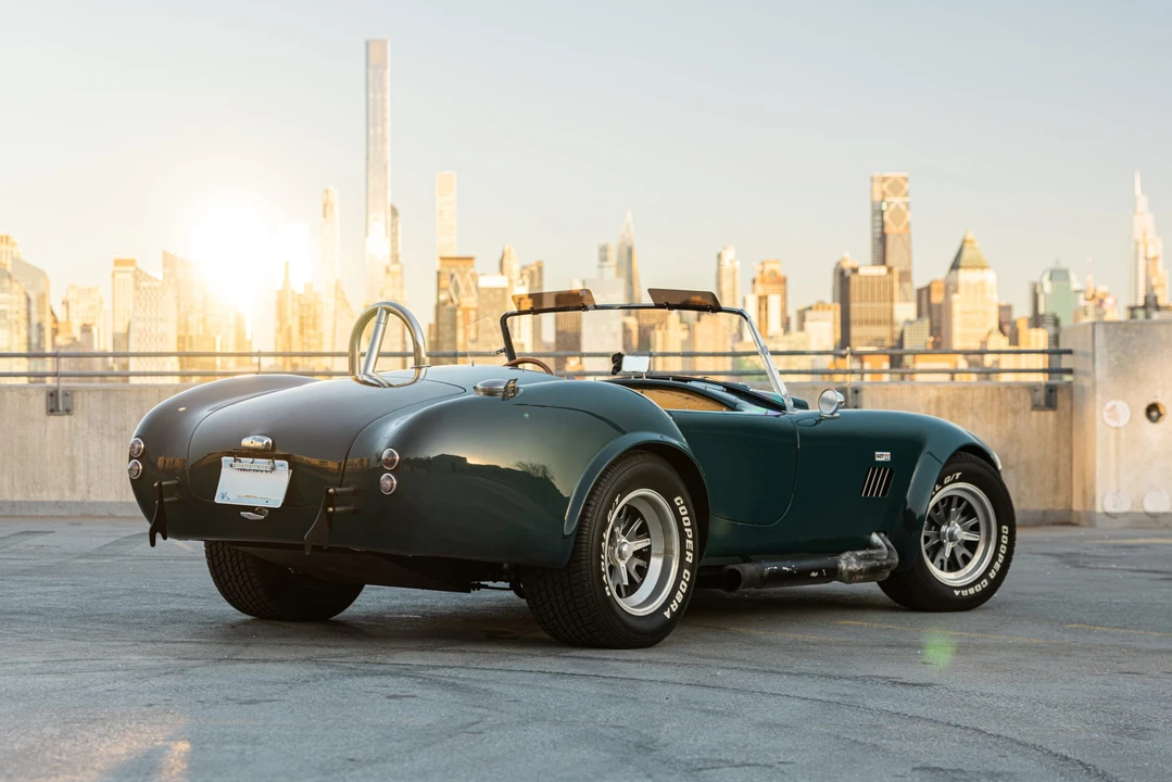 Shelby Cobra Replica - Image 14 of 31