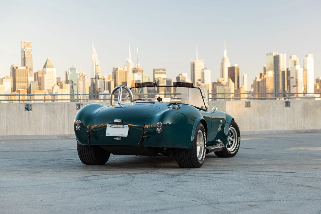 Shelby Cobra Replica - Image 13 of 31