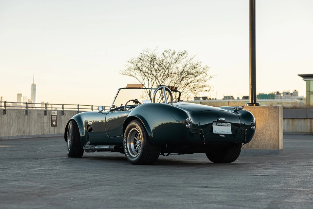 Shelby Cobra Replica - Image 9 of 31