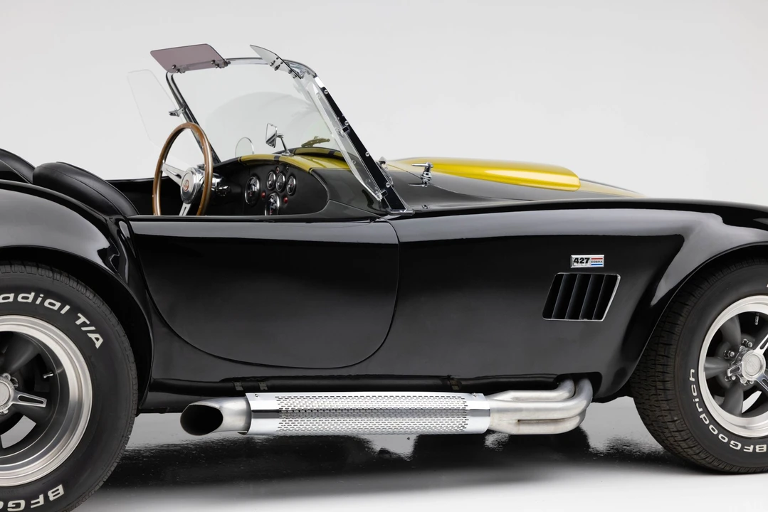 Shelby Cobra Replica - Image 22 of 31