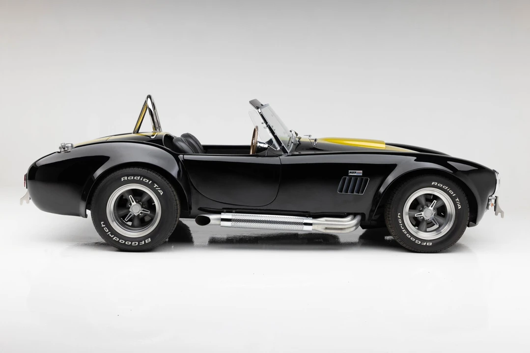 Shelby Cobra Replica - Image 10 of 31