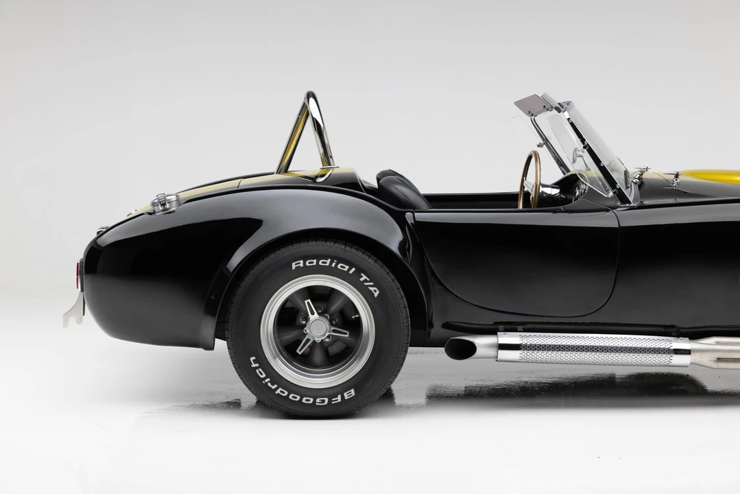 Shelby Cobra Replica - Image 24 of 31