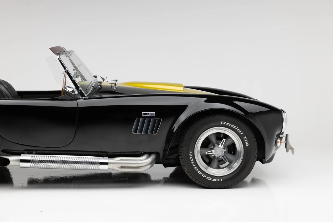 Shelby Cobra Replica - Image 25 of 31