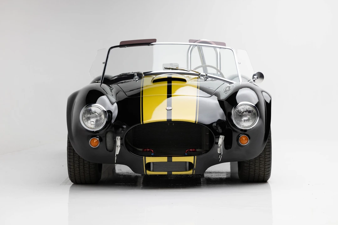 Shelby Cobra Replica - Image 11 of 31