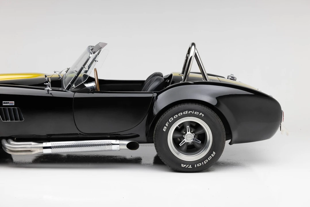 Shelby Cobra Replica - Image 16 of 31