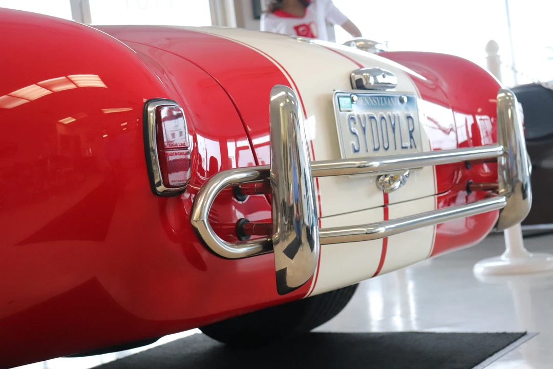 Shelby Cobra Replica - Image 22 of 31