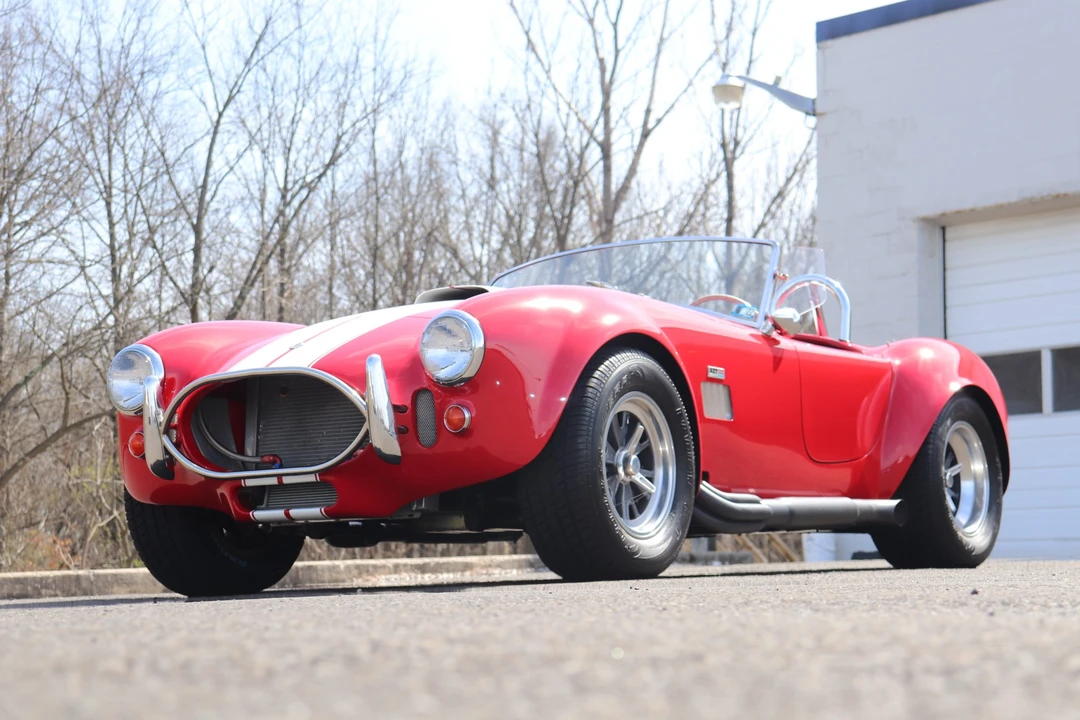 Shelby Cobra Replica - Image 3 of 31