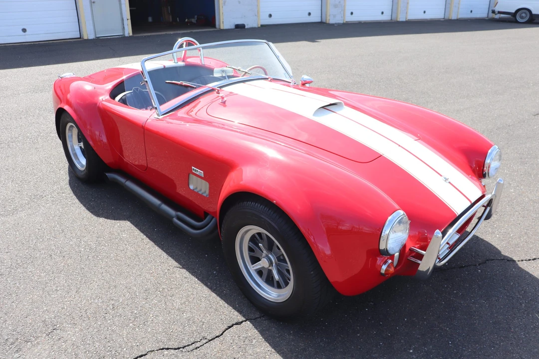 Shelby Cobra Replica - Image 13 of 31