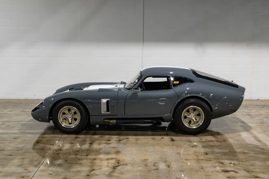 Shelby Daytona Replica - Image 11 of 31