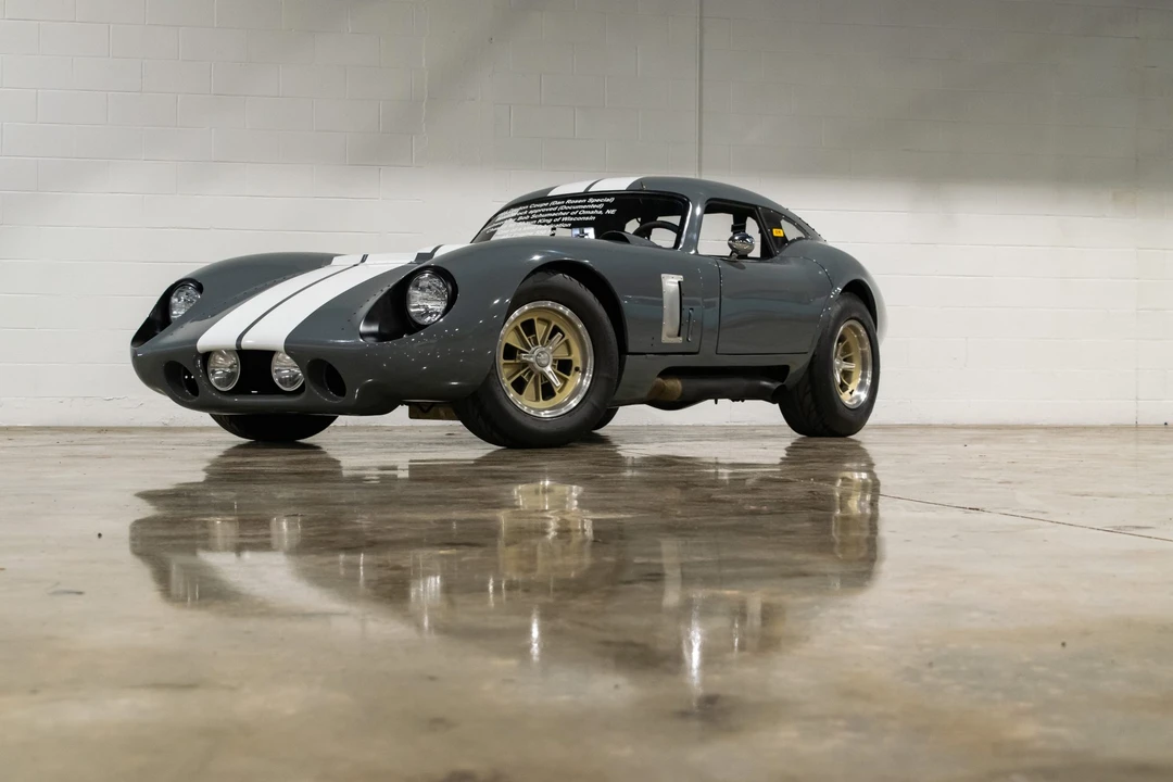Shelby Daytona Replica - Image 6 of 31