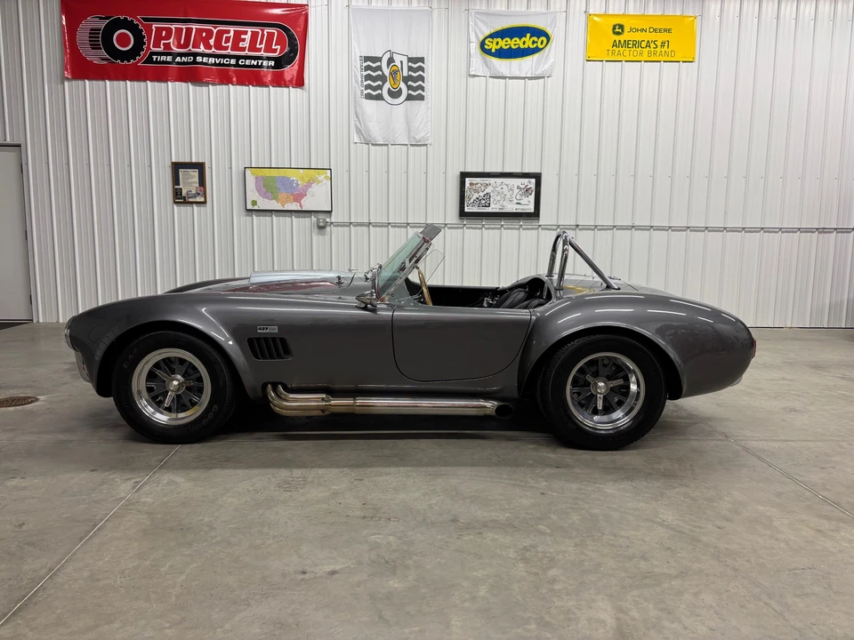 Shelby Cobra Replica - Image 11 of 31