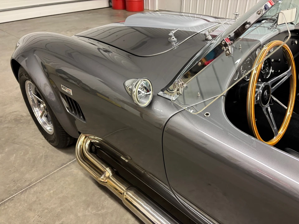 Shelby Cobra Replica - Image 25 of 31
