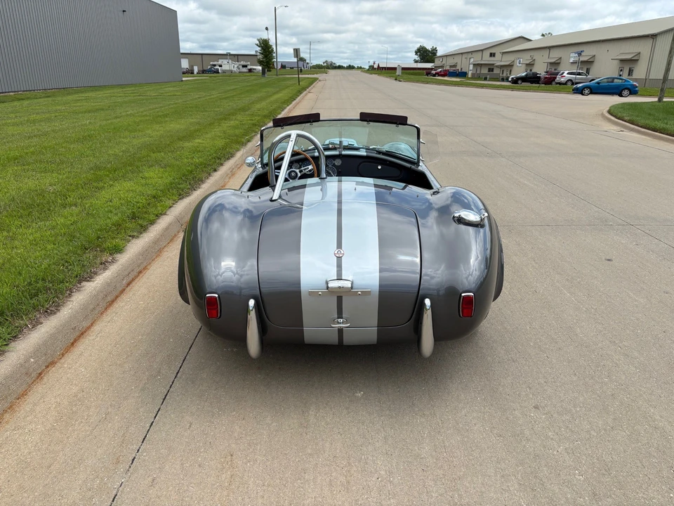 Shelby Cobra Replica - Image 5 of 31