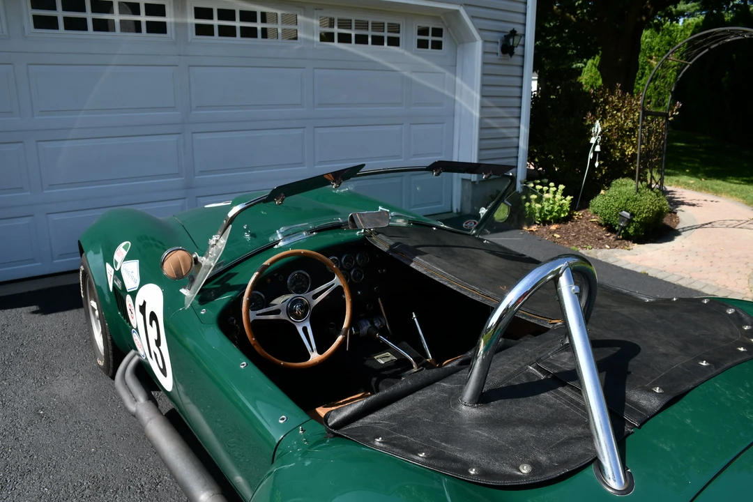 Shelby Cobra Replica - Image 17 of 31