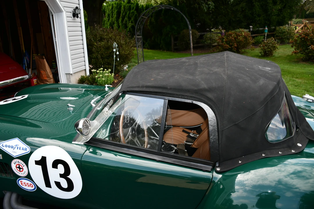 Shelby Cobra Replica - Image 11 of 31