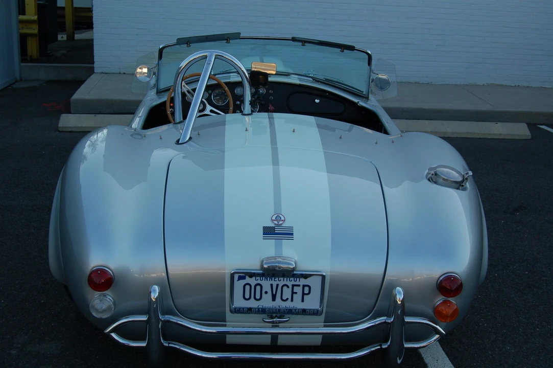 Shelby Cobra Replica - Image 16 of 31
