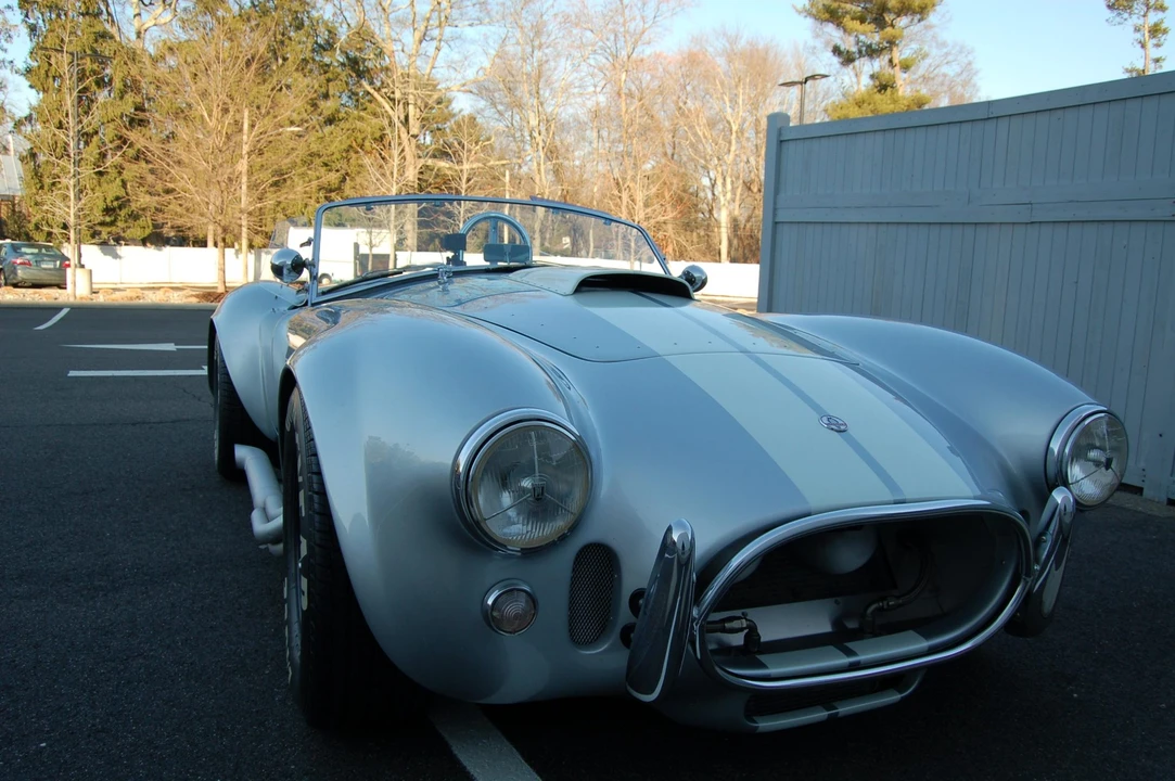 Shelby Cobra Replica - Image 26 of 31