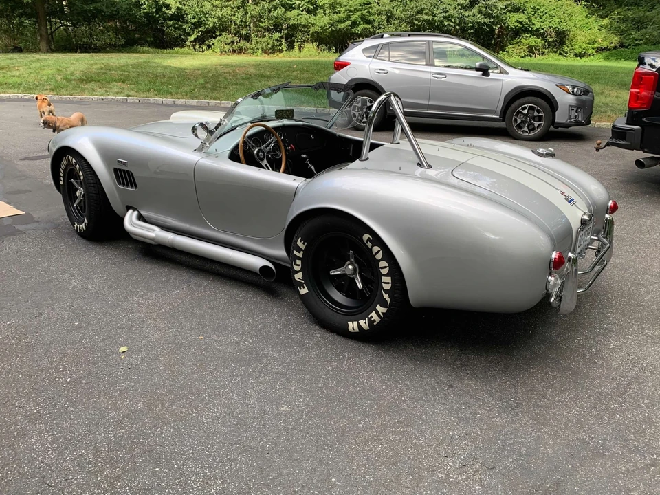 Shelby Cobra Replica - Image 8 of 31