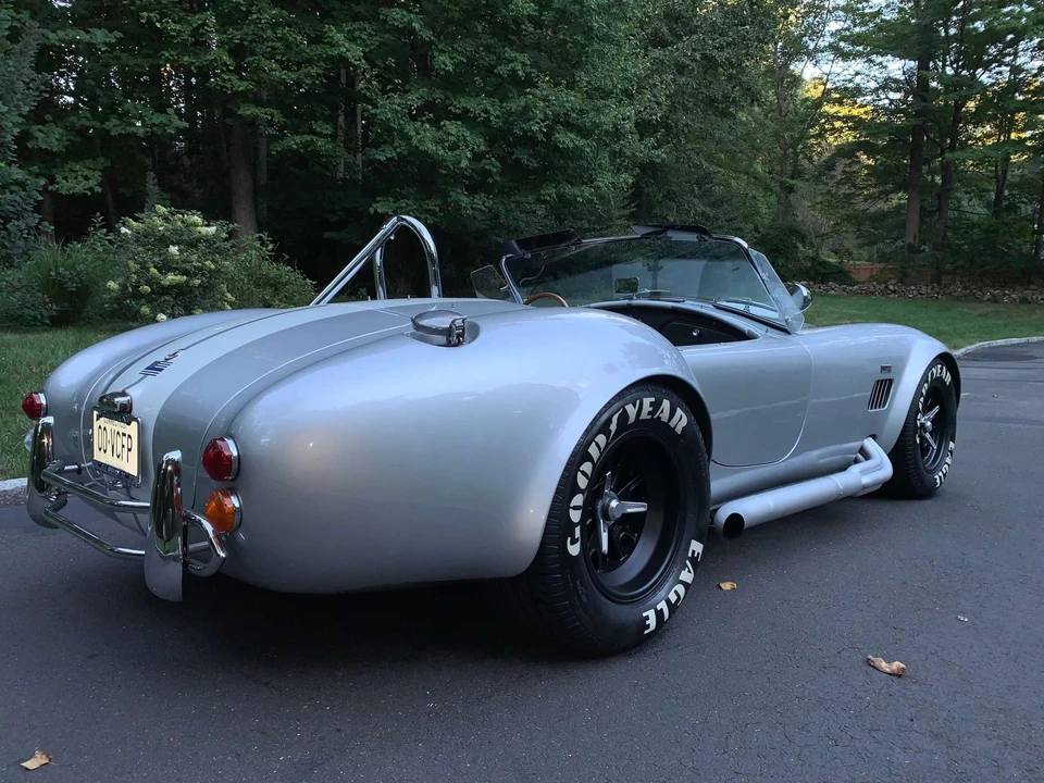 Shelby Cobra Replica - Image 18 of 31